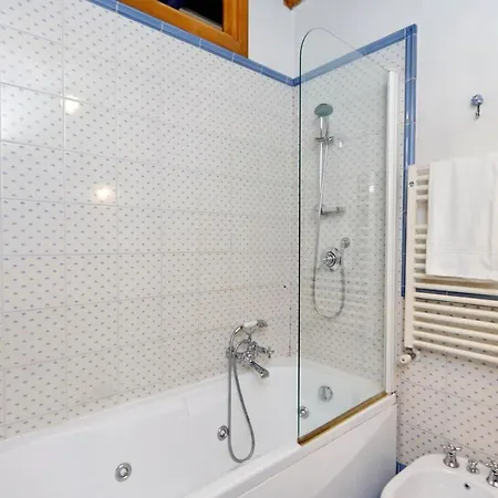 Apartment Lungaretta 97 *