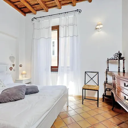 Lungaretta 97 * Roma