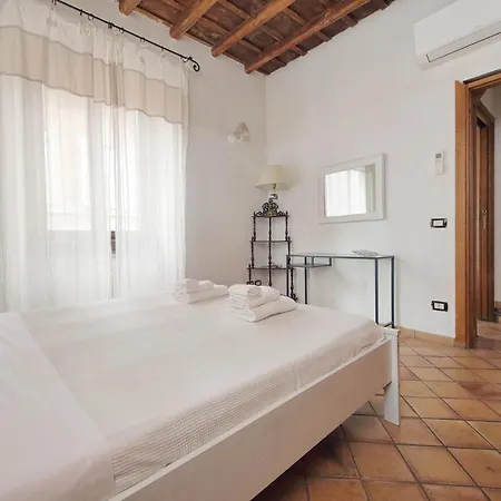 Apartmán Lungaretta 97 Řím